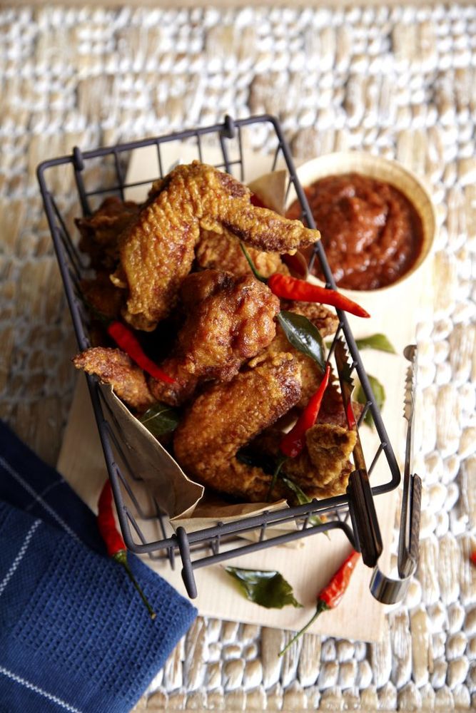 Harry's signature chicken wings